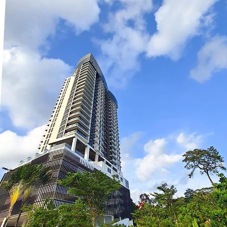 Ramada Suites By Wyndham The Straits Johor Bahru Exterior photo